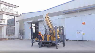 Буровая установка для бурения скважин на гусеничном ходу KW180